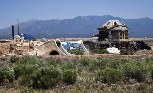 040 Taos, Earthship.jpg